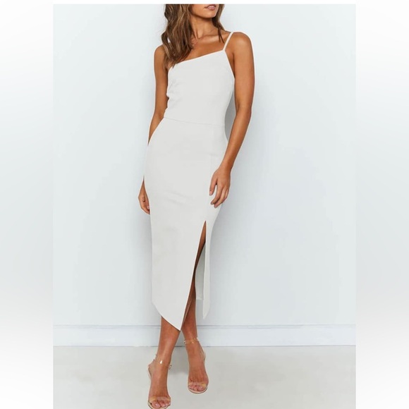 OWIN Dresses & Skirts - White midi dress with slit